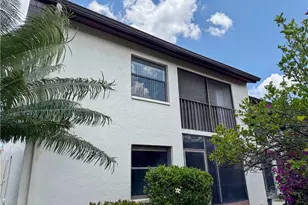 9305 Lake Park Dr, Fort Myers, FL 33919 - Photo 3