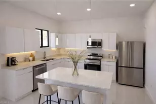 2102 NW 25th Pl, Cape Coral, FL 33993 - Photo 5