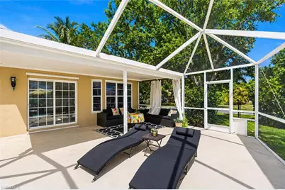 1818 NE 2nd St, Cape Coral, FL 33909 - Photo 3
