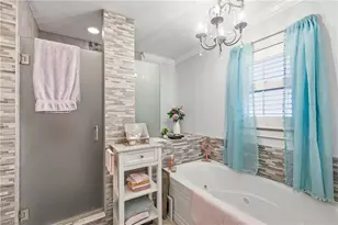 1818 NE 2nd St, Cape Coral, FL 33909 - Photo 19