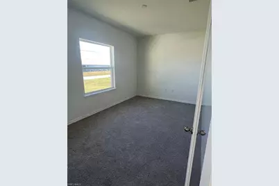 916 NW 3rd Ave, Cape Coral, FL 33993 - Photo 5