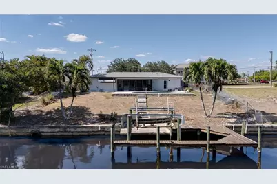 1522 Shelby Pkwy, Cape Coral, FL 33904 - Photo 25