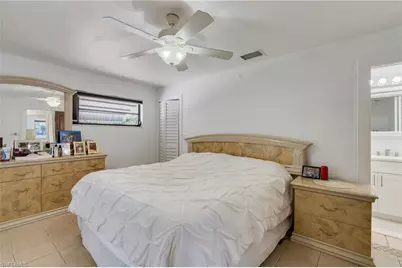 1522 Shelby Pkwy, Cape Coral, FL 33904 - Photo 13