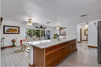 1522 Shelby Pkwy, Cape Coral, FL 33904 - Photo 7
