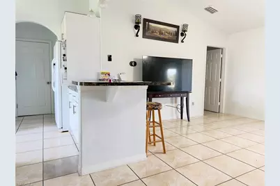 21 SW 24th Pl, Cape Coral, FL 33991 - Photo 11