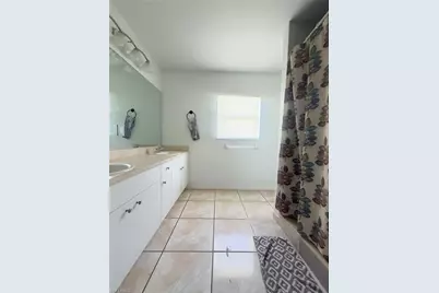 21 SW 24th Pl, Cape Coral, FL 33991 - Photo 9