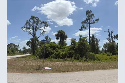 540 Aspen Ave S, Lehigh Acres, FL 33974 - Photo 5