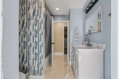 136 SE 5th St, Cape Coral, FL 33990 - Photo 23