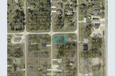 727 Andover Ave S, Lehigh Acres, FL 33974 - Photo 3
