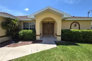 4614 SW 9th Pl, Cape Coral, FL 33914 - Photo 1