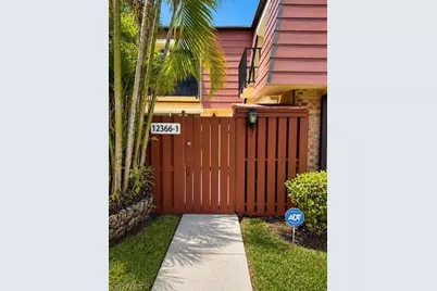 12366 Woodrose Ct #1, Fort Myers, FL 33907 - Photo 1