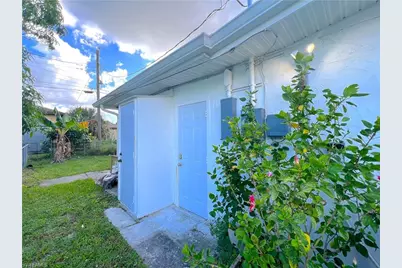3026 2nd St, Fort Myers, FL 33916 - Photo 7