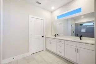 421 NE 19th Terrace, Cape Coral, FL 33909 - Photo 17