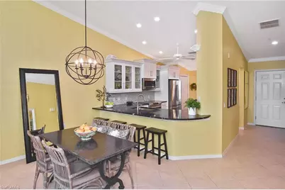 10381 McArthur Palm Ln #2721, Fort Myers, FL 33966 - Photo 9