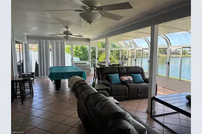 22 SE 10th Ave, Cape Coral, FL 33990 - Photo 5