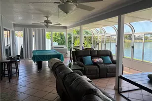 22 SE 10th Ave, Cape Coral, FL 33990 - Photo 5