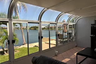 22 SE 10th Ave, Cape Coral, FL 33990 - Photo 7