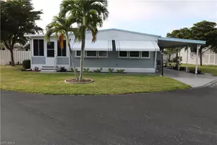 116 Coachlight Dr, Fort Myers, FL 33908 - Photo 3
