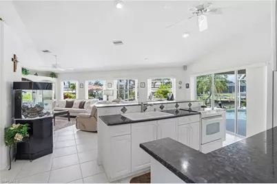 241 SE 29th Ter, Cape Coral, FL 33904 - Photo 25