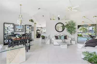 241 SE 29th Ter, Cape Coral, FL 33904 - Photo 23