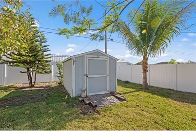 311 SW 19th Ln, Cape Coral, FL 33991 - Photo 25
