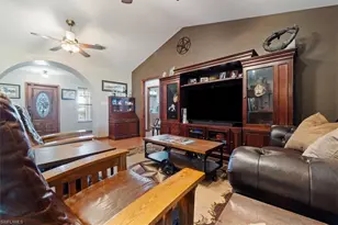 779 E Del Monte Ave, Clewiston, FL 33440 - Photo 11