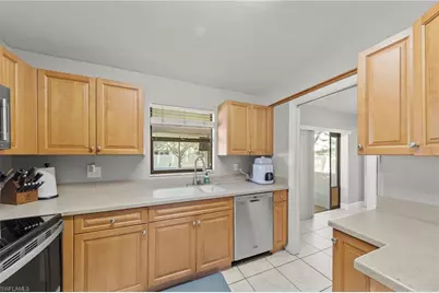 311 SW 19th Ln, Cape Coral, FL 33991 - Photo 13