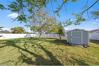 311 SW 19th Ln, Cape Coral, FL 33991 - Photo 31