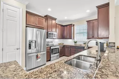 2615 Vareo Ct, Cape Coral, FL 33991 - Photo 9