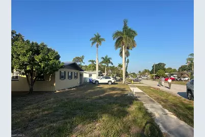 5 Broadway Cir, Fort Myers, FL 33901 - Photo 5