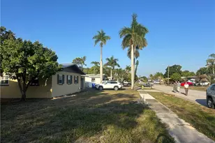 5 Broadway Cir, Fort Myers, FL 33901 - Photo 5