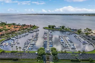 4586 Trawler Ct, Fort Myers, FL 33919 - Photo 37