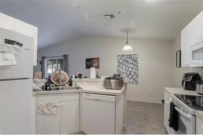 1104-1106 Circle Dr, Lehigh Acres, FL 33973 - Photo 7