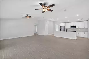 505 SW 25th Ln, Cape Coral, FL 33914 - Photo 15