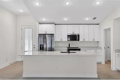 505 SW 25th Ln, Cape Coral, FL 33914 - Photo 9
