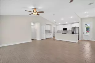 2323 SW 5th Pl, Cape Coral, FL 33991 - Photo 21