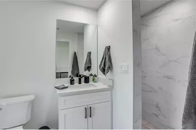 512 SW 15th St, Cape Coral, FL 33991 - Photo 13