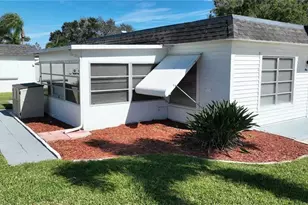 9 Hamlin Ct, Lehigh Acres, FL 33936 - Photo 1