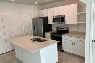 14093 Oviedo Pl, Fort Myers, FL 33905 - Photo 3