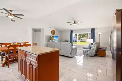 202 SE 10th Ter, Cape Coral, FL 33990 - Photo 13