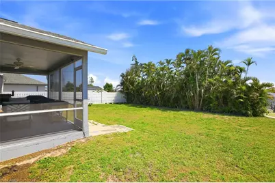 202 SE 10th Ter, Cape Coral, FL 33990 - Photo 41