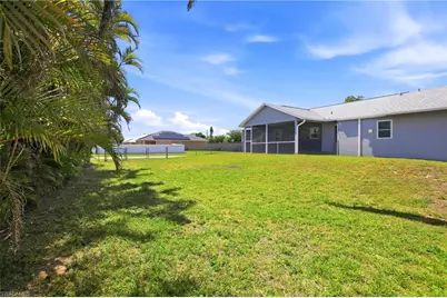 202 SE 10th Ter, Cape Coral, FL 33990 - Photo 39