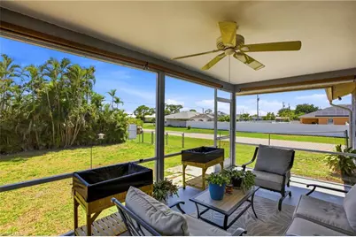 202 SE 10th Ter, Cape Coral, FL 33990 - Photo 35