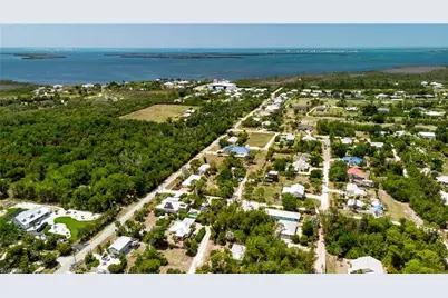 7322 Hibiscus Ave, Bokeelia, FL 33922 - Photo 25