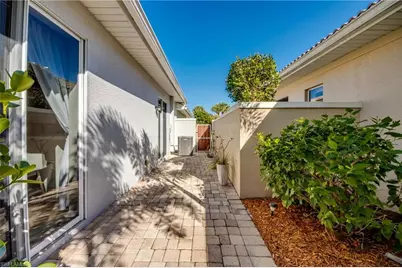 10600 Tirano Ct, Fort Myers, FL 33913 - Photo 37