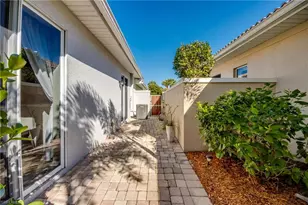 10600 Tirano Ct, Fort Myers, FL 33913 - Photo 37