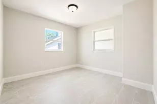 4426 Poinsettia St, Fort Myers, FL 33905 - Photo 11