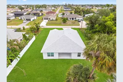 1426 NE 34th St, Cape Coral, FL 33909 - Photo 33