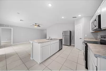 1426 NE 34th St, Cape Coral, FL 33909 - Photo 11