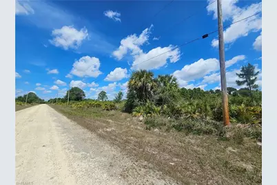 735 Central St E, Lehigh Acres, FL 33974 - Photo 3